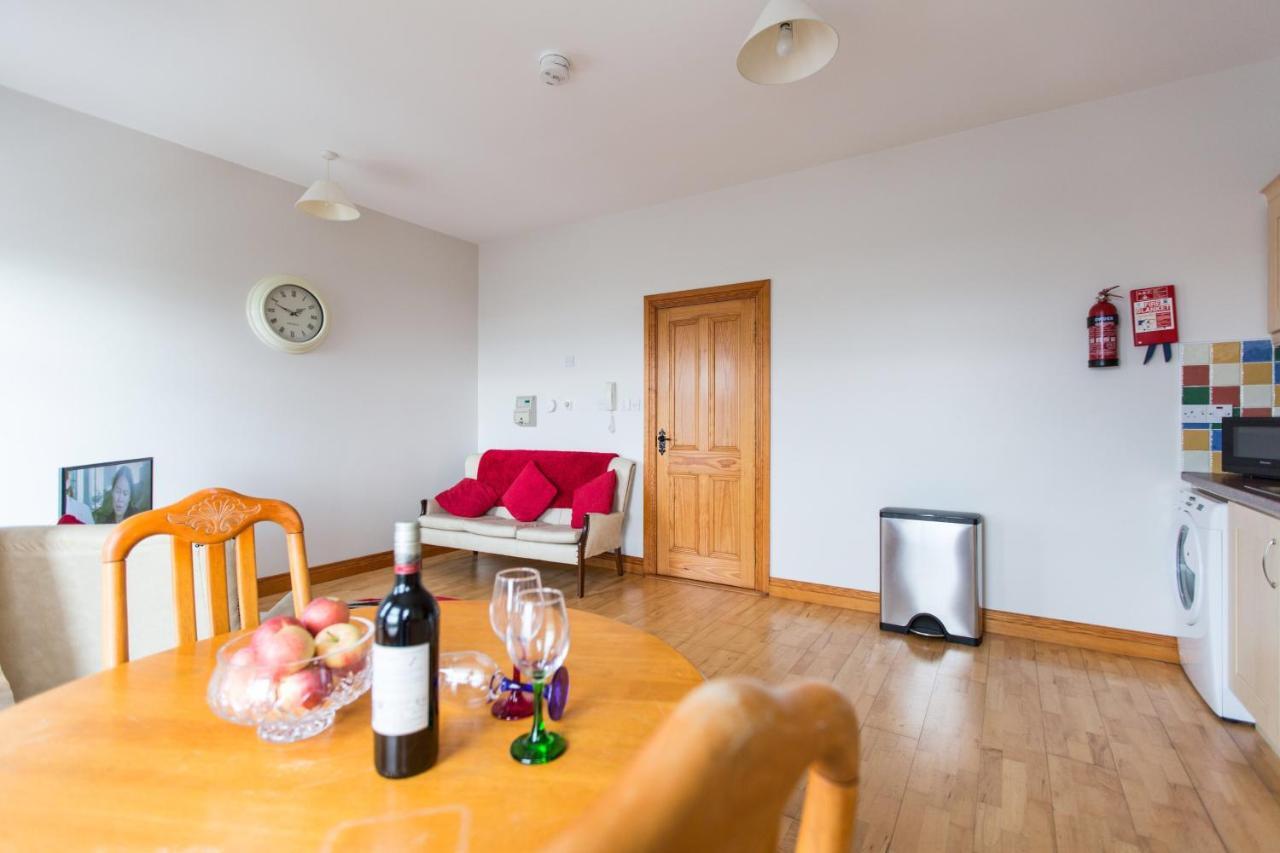 8 Aileach Apartment Buncrana Exterior photo